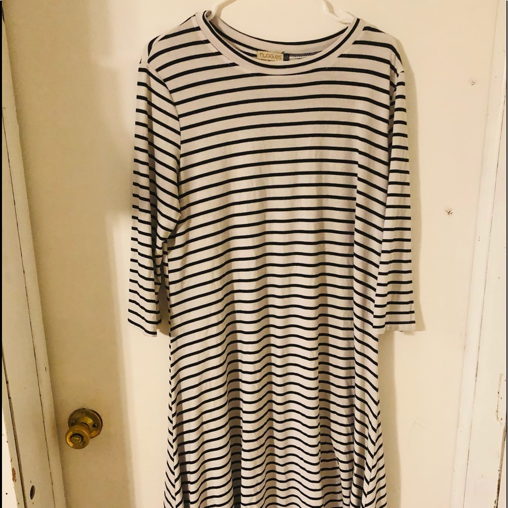Nuggles causal dress